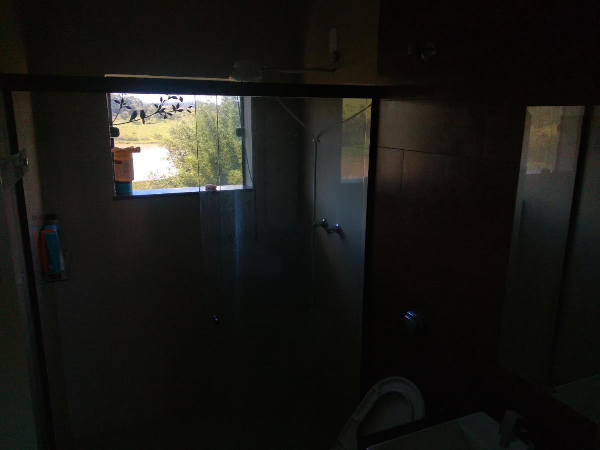 Casa Com Piscina Fundo Pra Represa E Ar Condicionado Casinhabrancadevaranda Ijaci Εξωτερικό φωτογραφία