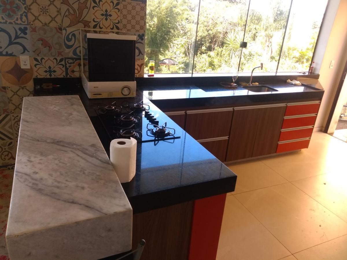 Casa Com Piscina Fundo Pra Represa E Ar Condicionado Casinhabrancadevaranda Ijaci Εξωτερικό φωτογραφία