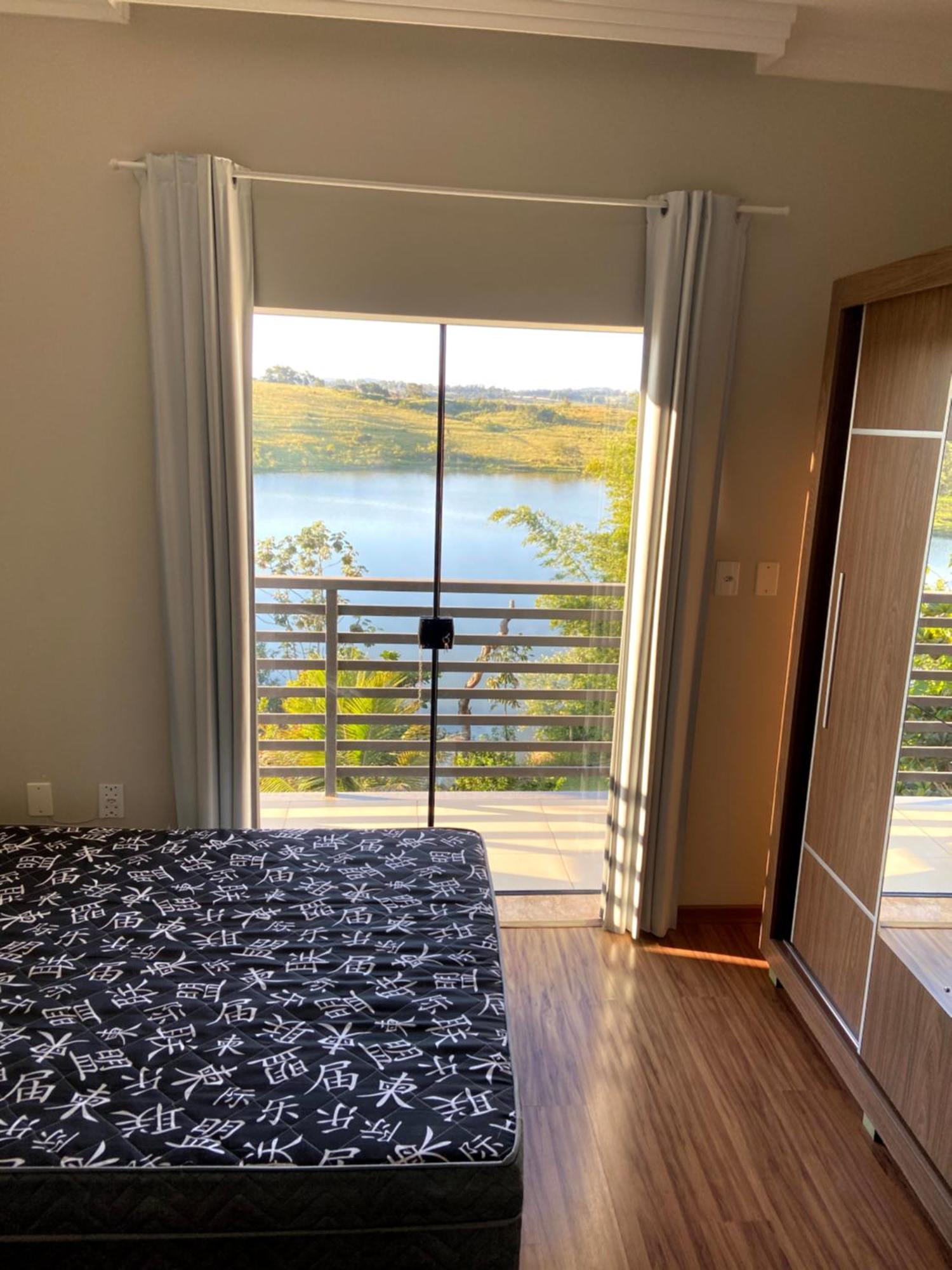 Casa Com Piscina Fundo Pra Represa E Ar Condicionado Casinhabrancadevaranda Ijaci Εξωτερικό φωτογραφία