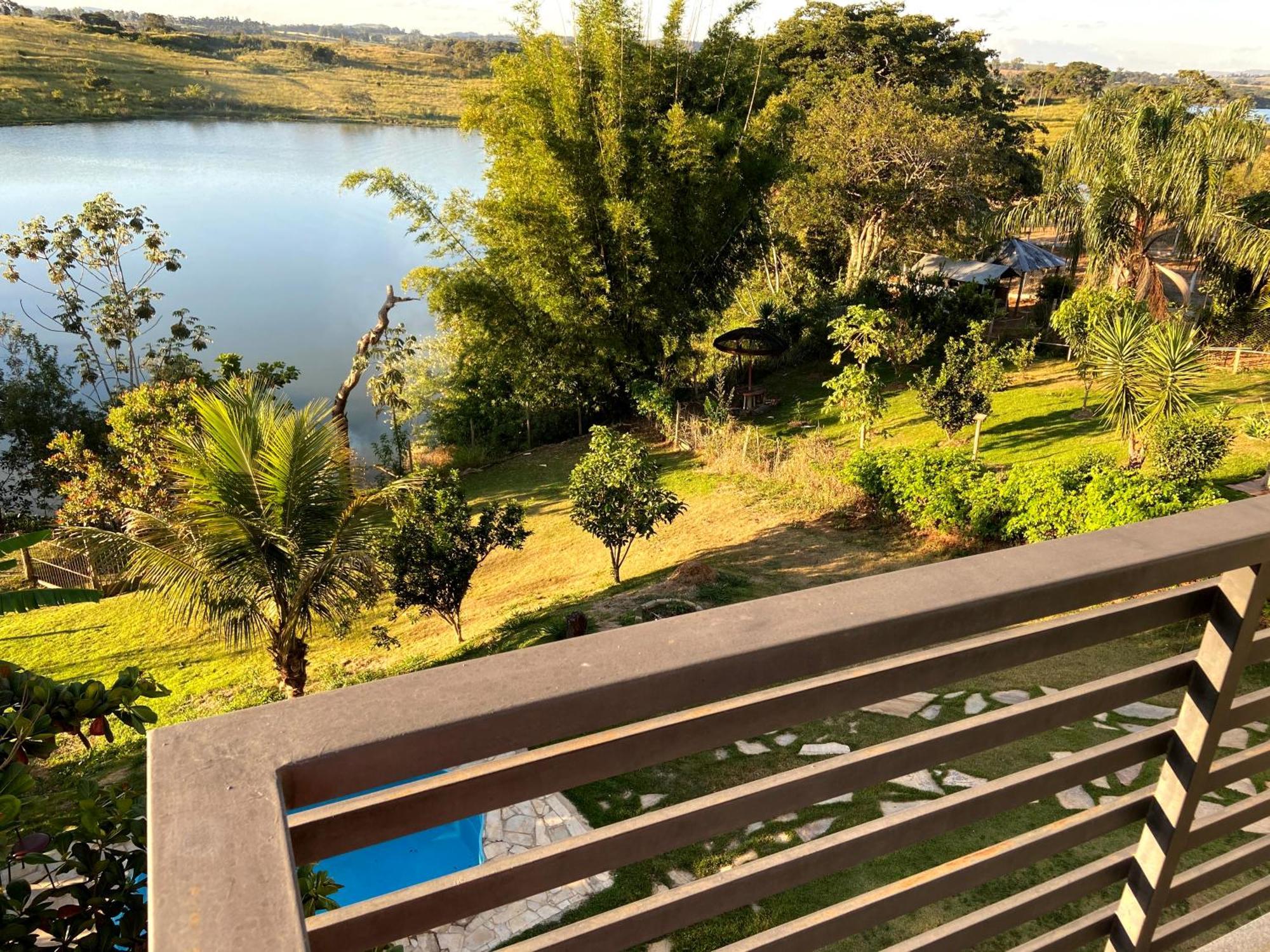 Casa Com Piscina Fundo Pra Represa E Ar Condicionado Casinhabrancadevaranda Ijaci Εξωτερικό φωτογραφία